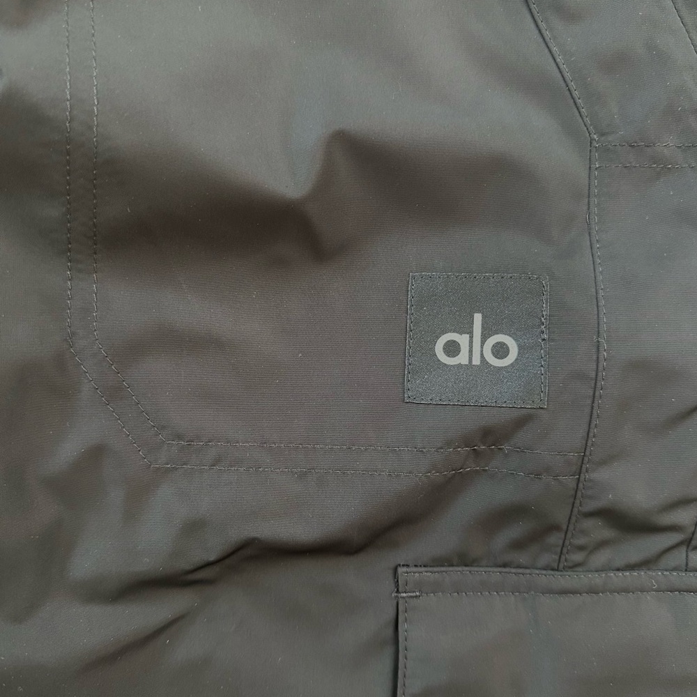 ALO Yoga Women's Black Wide Leg Pants - Picture 3 of 7